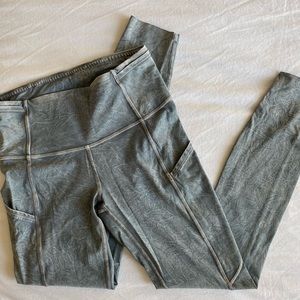 Lululemon Fast & Free 25" Ice Gray Size 4